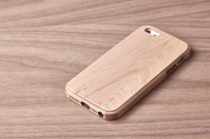grovemade-wood-iphone-7-case-maple-galb-c2
